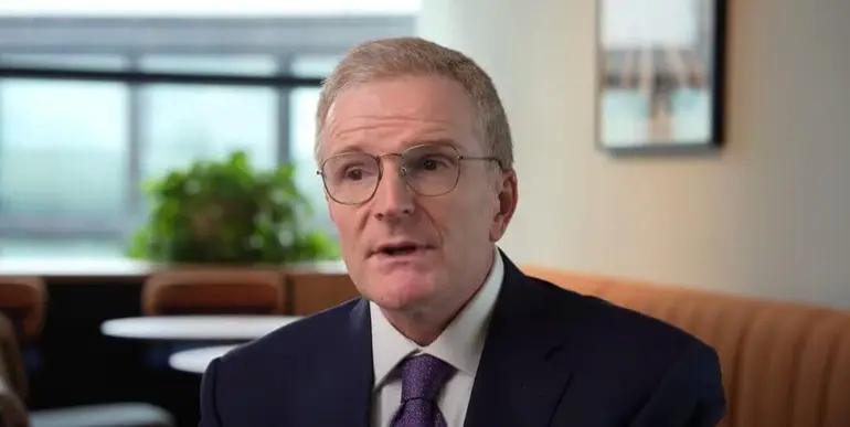 TA：查林顿是路易斯家族心腹，作为监督者不会参与热刺日常管理