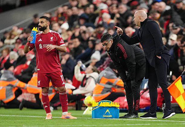 kaiyun-将相和？萨拉赫暂时停火送助攻，去留悬念留给时间