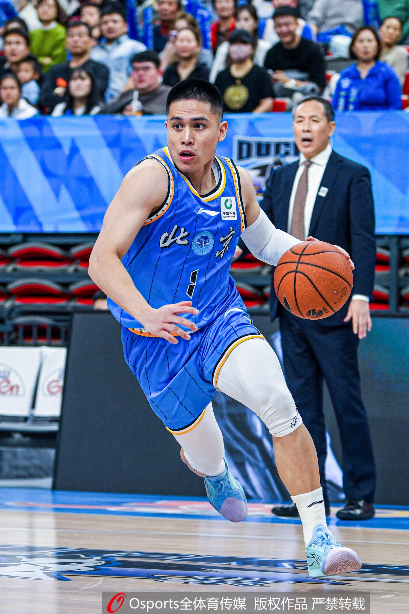 媒体人：许指导末节是否考虑让斯佩尔曼上？他才是北汽的第一外援