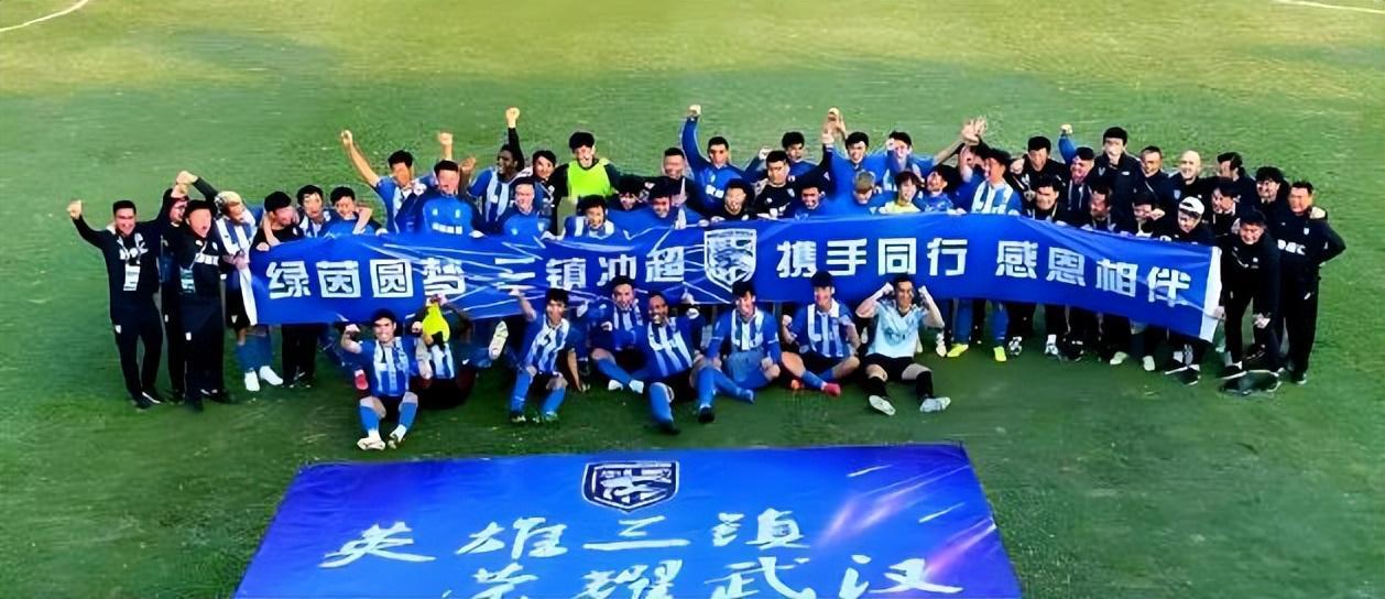 开云-意外！武汉三镇为何没让邓卓翔进新帅教练组，背后原因找到了