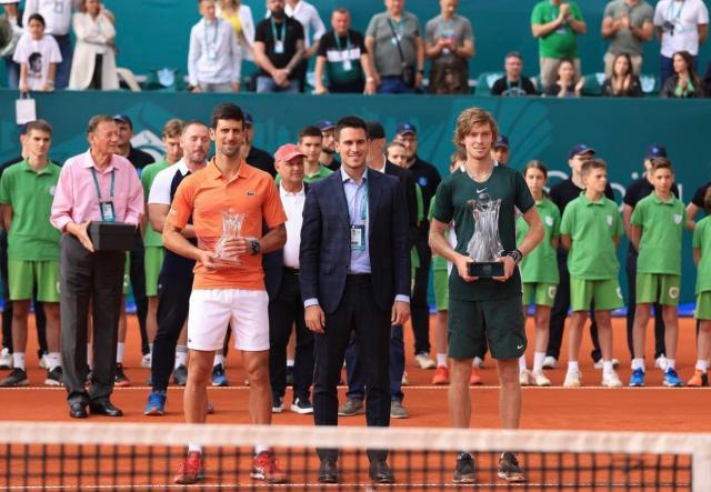 开云官网-德约吞蛋无缘赛季首冠  强大心理抵不过虚弱体能